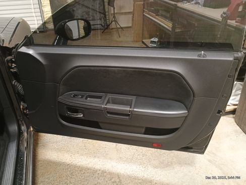 Used 2014 Dodge Challenger SRT8 w/ Harman/Kardon Audio Group image 11