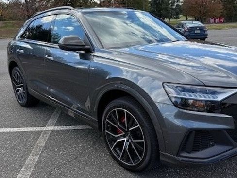 Used 2023 Audi Q8 Prestige image 4
