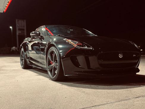 Used 2015 Jaguar F-TYPE R image 1