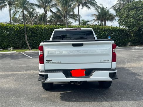 Used 2022 Chevrolet Silverado 1500 Custom AWD/4WD image 6