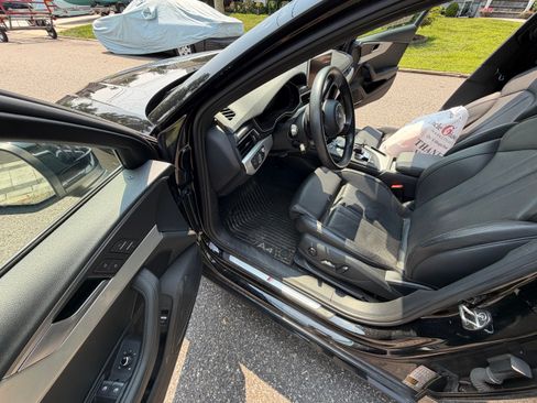 Used 2019 Audi A4 2.0T Prestige w/ Prestige Package AWD/4WD image 29