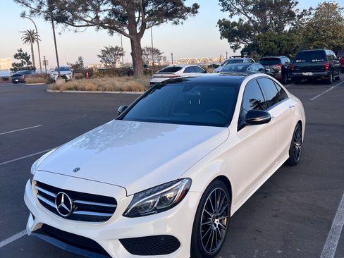 Used 2018 Mercedes-Benz C 300 Sedan image 2