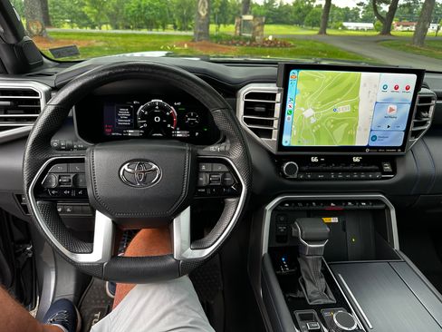 Used 2022 Toyota Tundra Platinum w/ Advanced Package AWD/4WD image 20