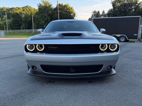 Used 2021 Dodge Challenger R/T Scat Pack RWD image 9