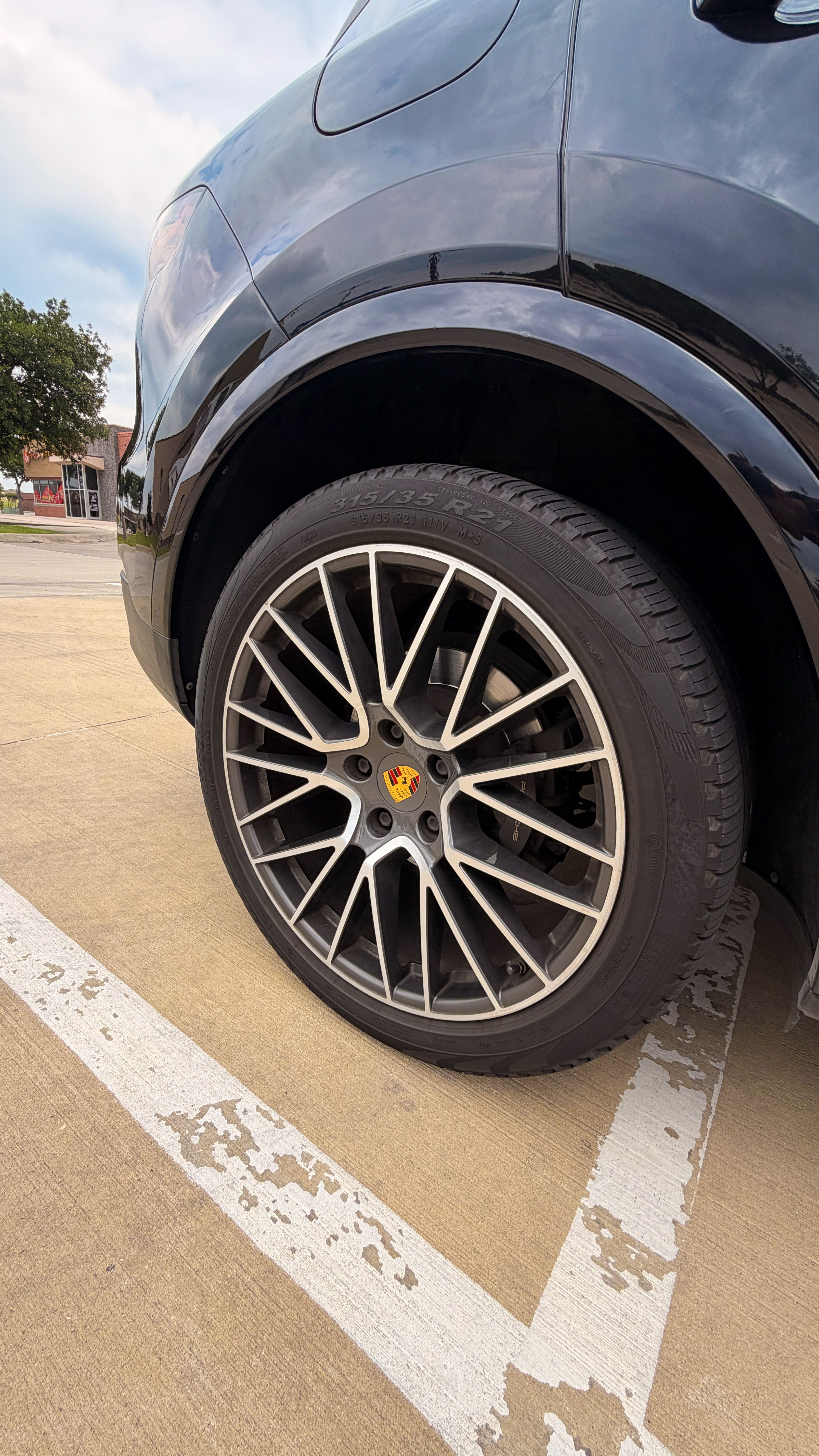 Used 2019 Porsche Cayenne AWD/4WD image 12