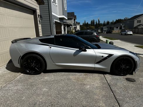 Used 2015 Chevrolet Corvette Stingray Coupe image 5