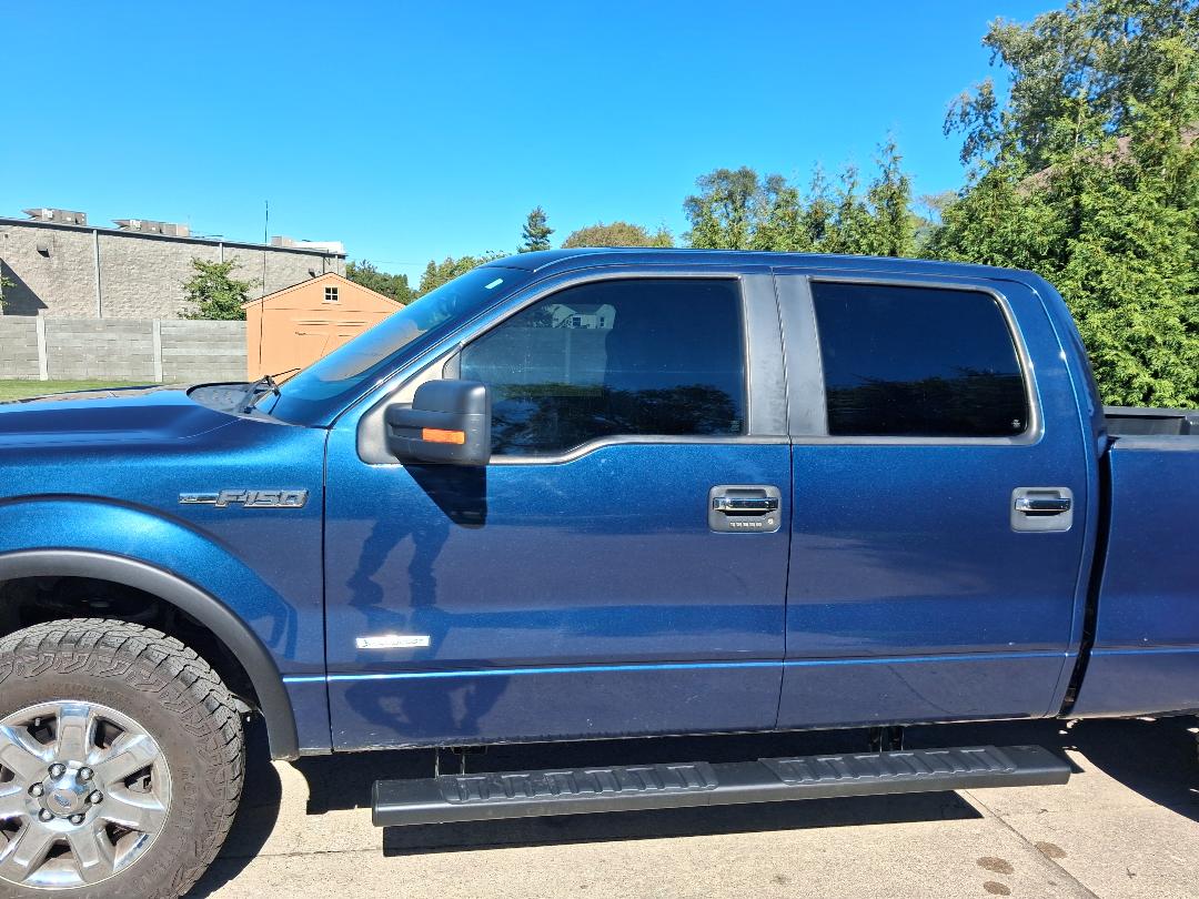 Used 2013 Ford F150 XLT w/ Luxury Equipment Group AWD/4WD image 2