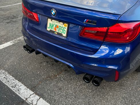 Used 2019 BMW M5 w/ Executive Package image 2