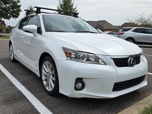 Used 2013 Lexus CT 200h FWD image 1
