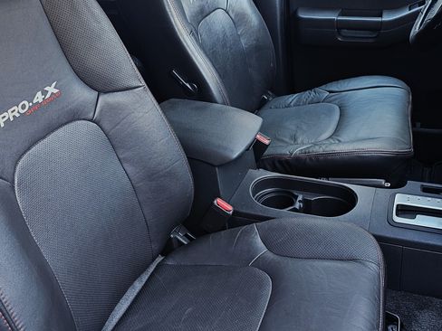 Used 2012 Nissan Xterra PRO-4X w/ Pro-4x Leather Pkg image 29