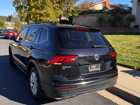 Used 2019 Volkswagen Tiguan SE image 4