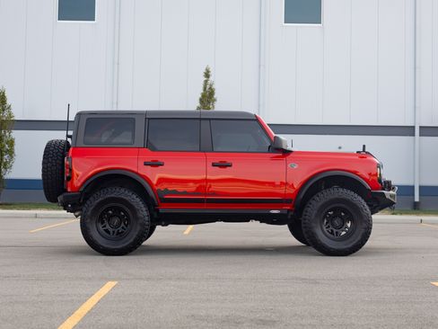 Used 2022 Ford Bronco Wildtrak image 5