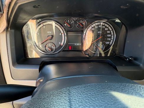 Used 2012 RAM 2500 Big Horn image 14