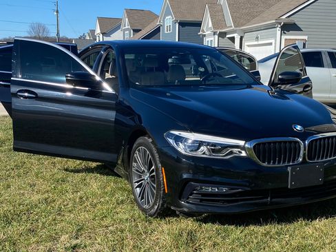 Used 2018 BMW 530e xDrive image 1