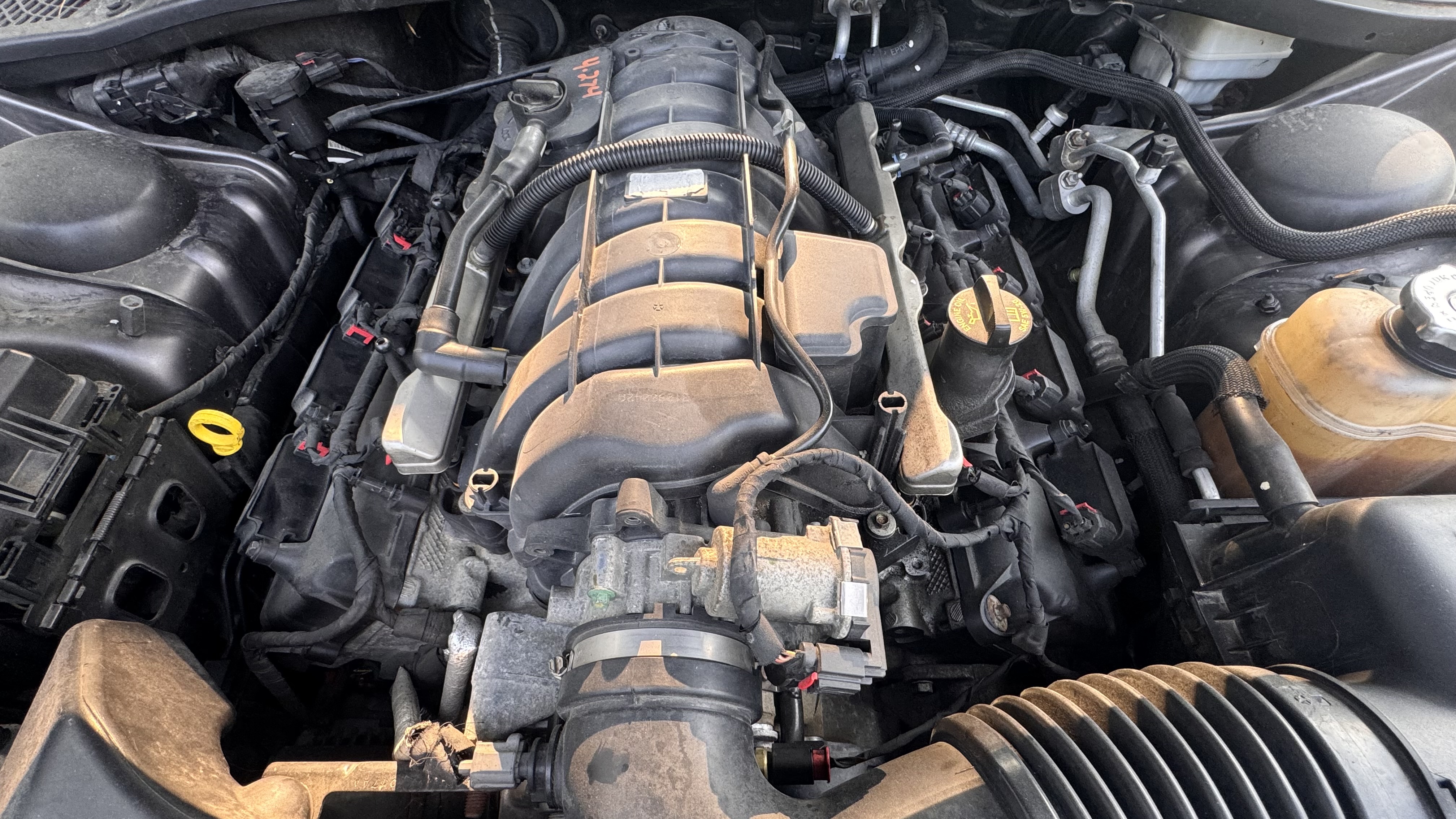 Used 2013 Dodge Challenger R/T Plus RWD image 8