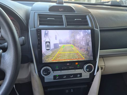 Used 2012 Toyota Camry LE image 13