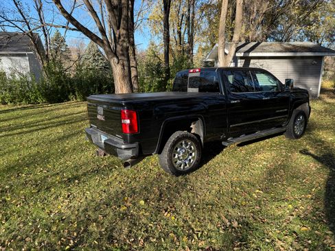 Used 2016 GMC Sierra 2500 Denali w/ Duramax Plus Package image 5