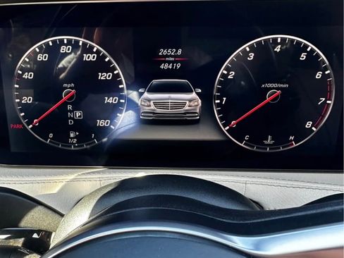 Used 2018 Mercedes-Benz S 560 Sedan image 11