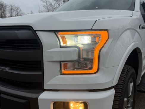 Used 2015 Ford F150 Lariat w/ Equipment Group 502A Luxury image 20