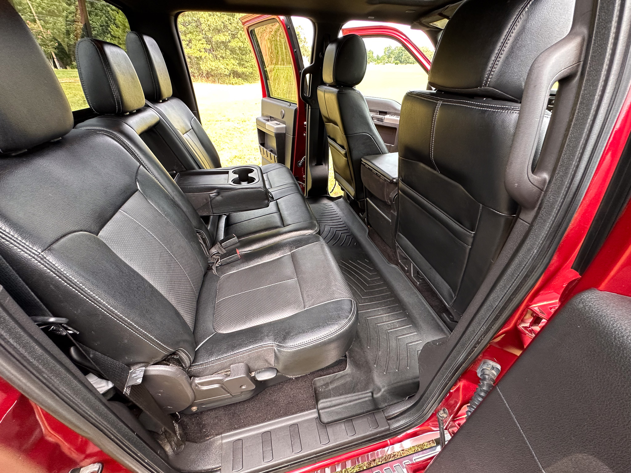 Used 2016 Ford F250 Lariat w/ Lariat Ultimate Package AWD/4WD image 13