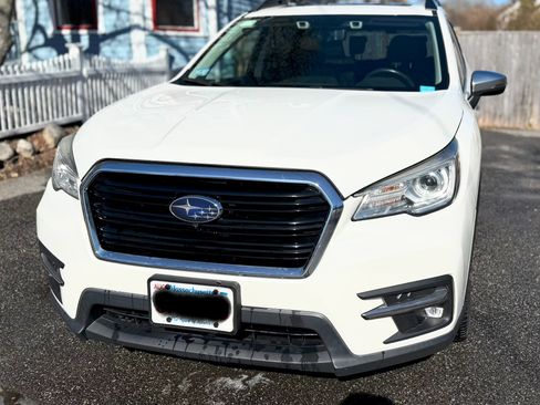 Used 2019 Subaru Ascent Touring image 1