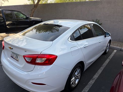 Used 2016 Chevrolet Cruze LT FWD image 7