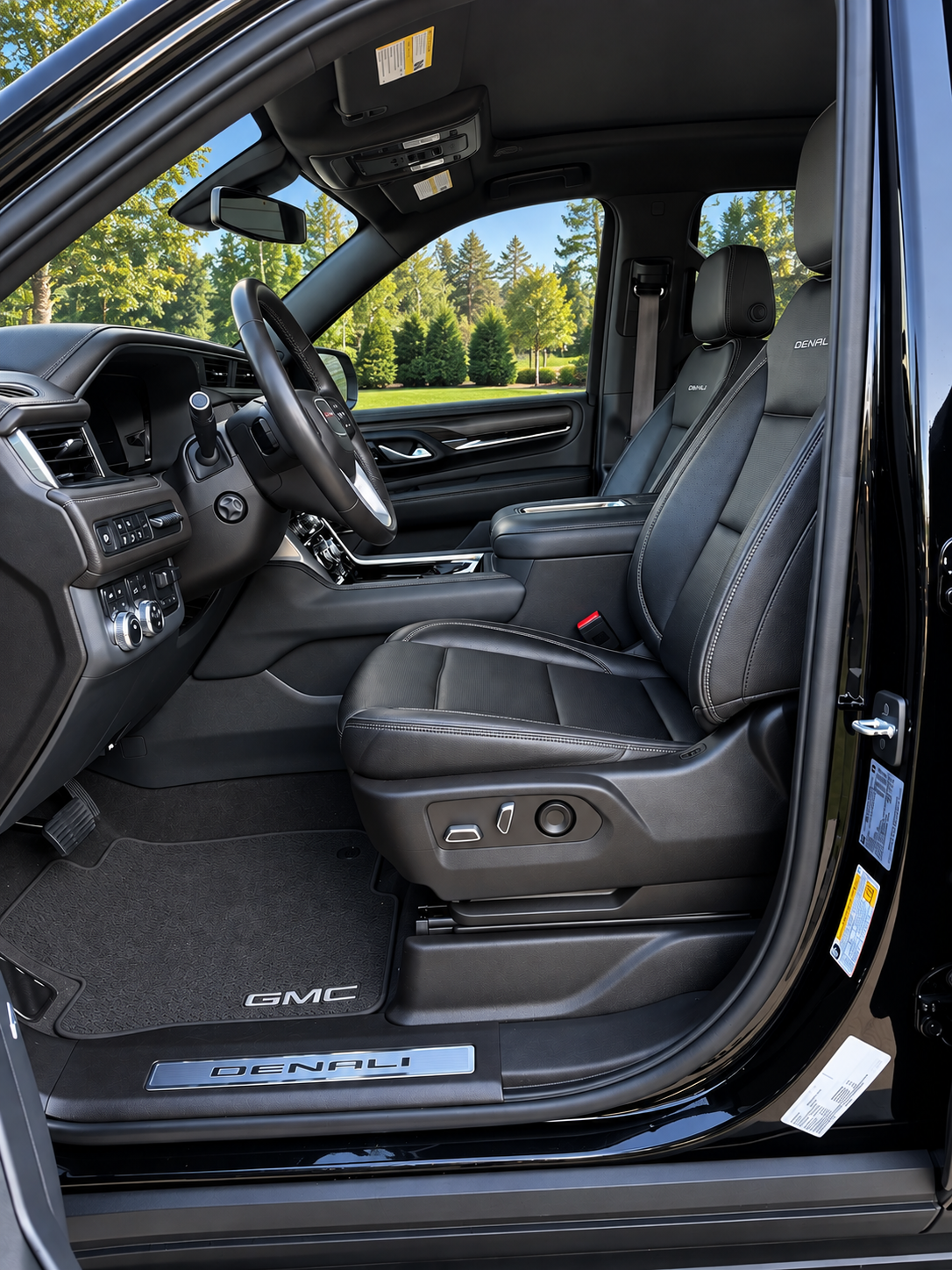 Used 2022 GMC Yukon Denali w/ Max Trailering Package AWD/4WD image 23
