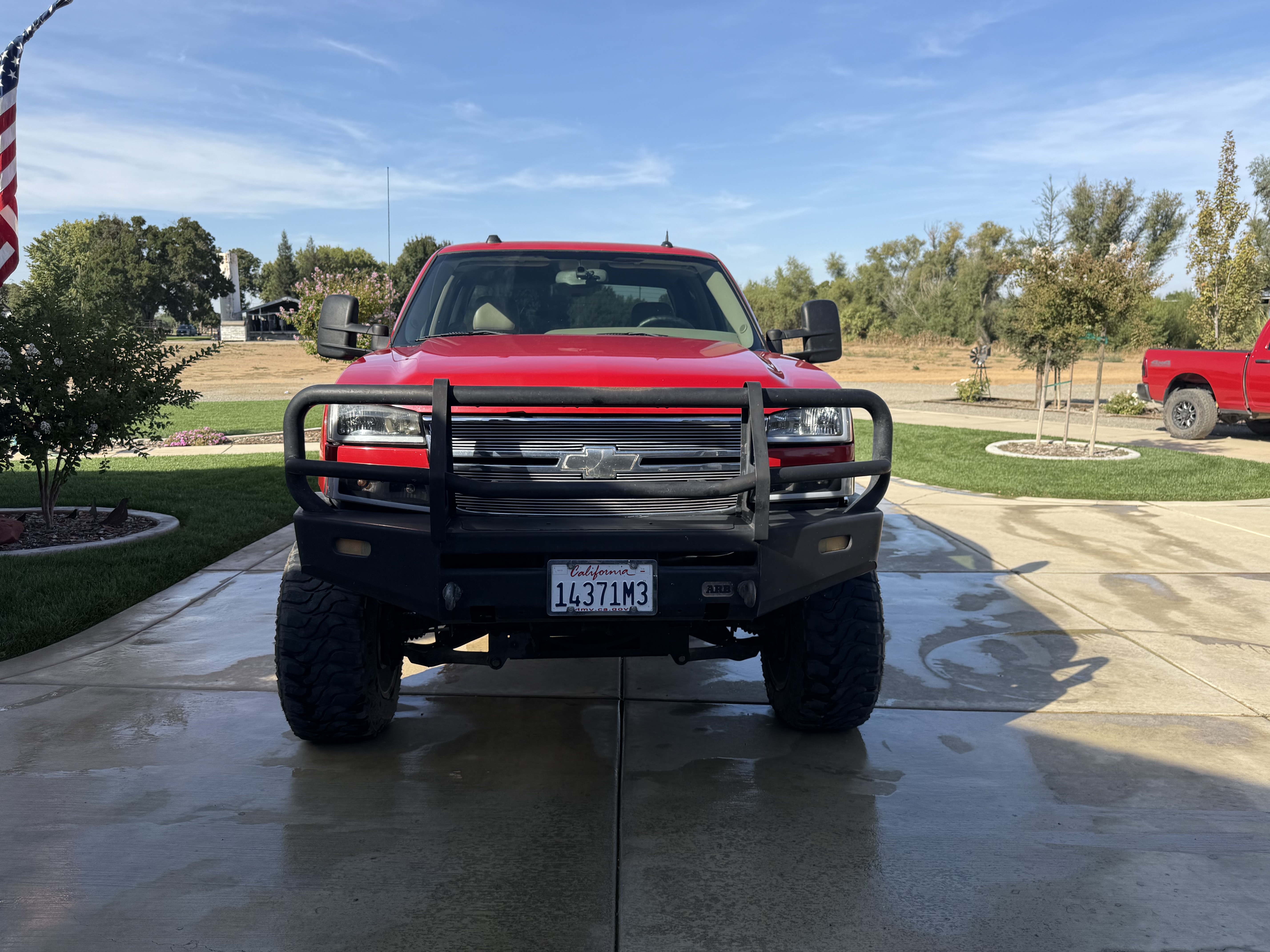 Used 2005 Chevrolet Silverado 2500 LT w/ Heavy-Duty Power Package AWD/4WD image 4