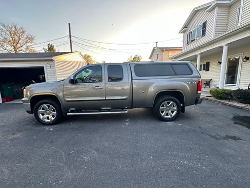 Used 2012 GMC Sierra 1500 SLE AWD/4WD image 2