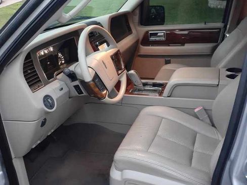 Used 2013 Lincoln Navigator 4WD w/ HD Trailer Tow Pkg image 20