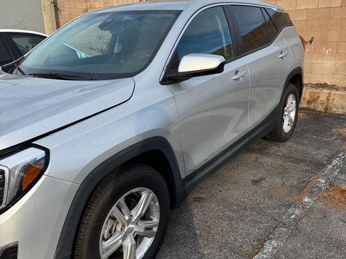 Used 2021 GMC Terrain SLE image 20