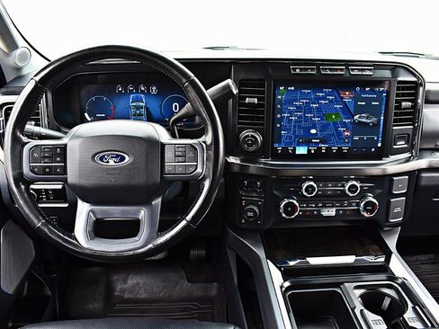 Used 2023 Ford F250 Lariat w/ Lariat Ultimate Package AWD/4WD image 30