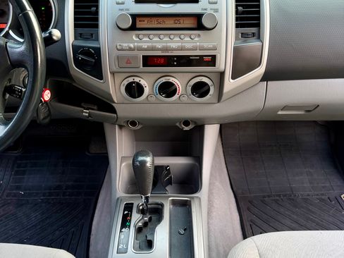 Used 2006 Toyota Tacoma 4x4 Double Cab image 17