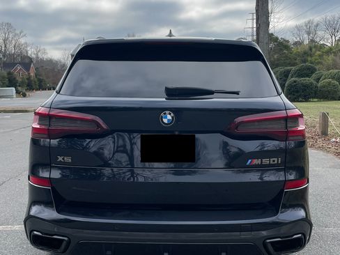 Used 2022 BMW X5 M50i w/ Executive Package image 4