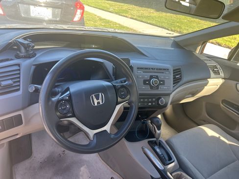 Used 2012 Honda Civic LX image 5