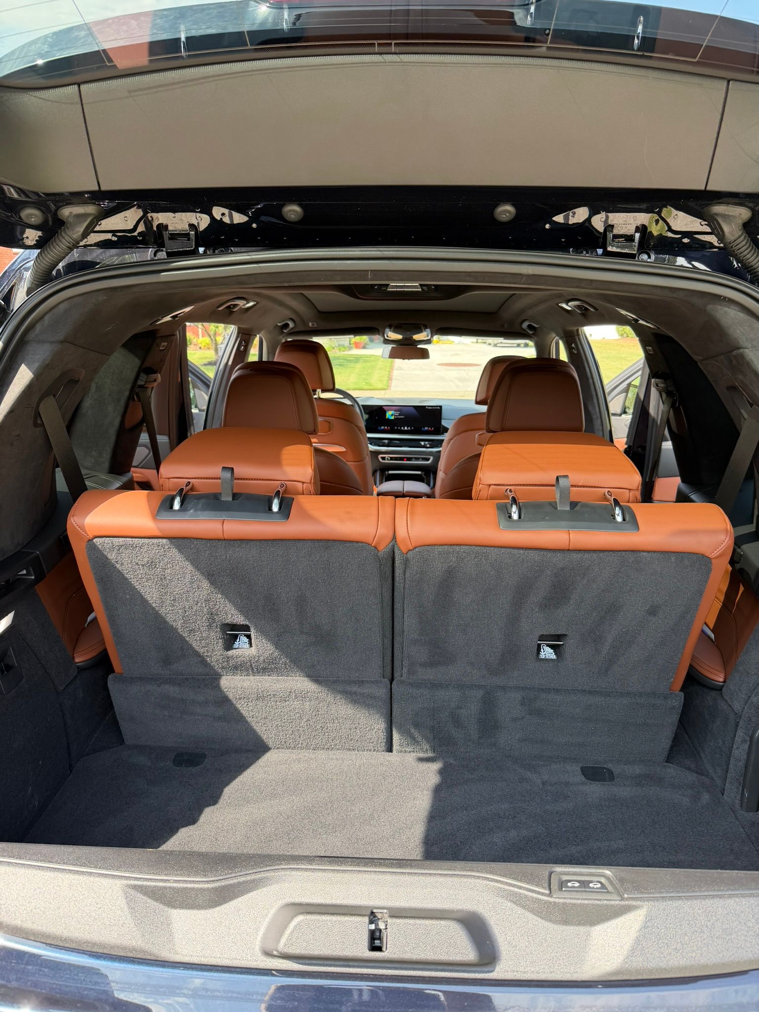 Used 2024 BMW X7 xDrive40i w/ M Sport Package AWD/4WD image 30