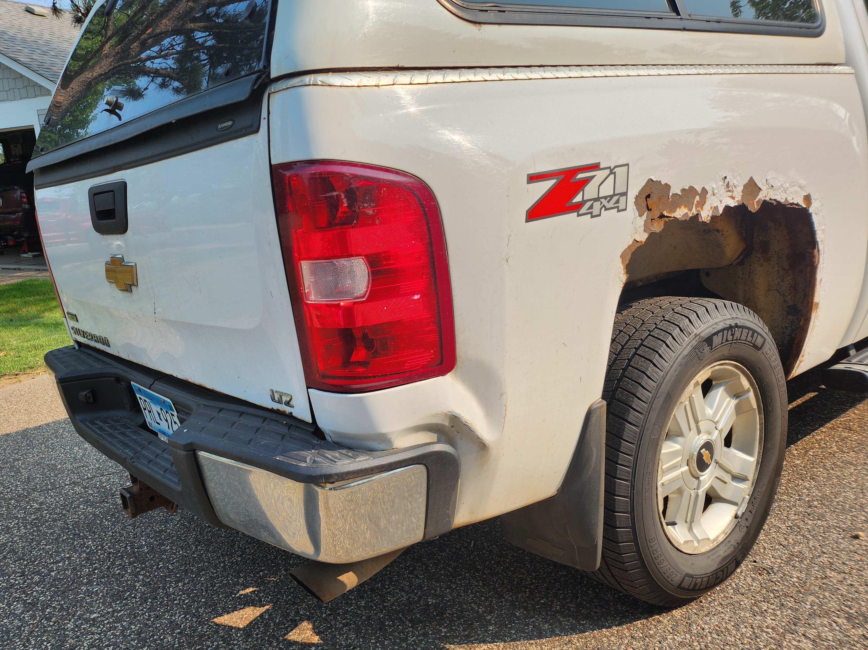 Used 2011 Chevrolet Silverado 1500 LTZ w/ Suspension Package, Off-Road AWD/4WD image 4