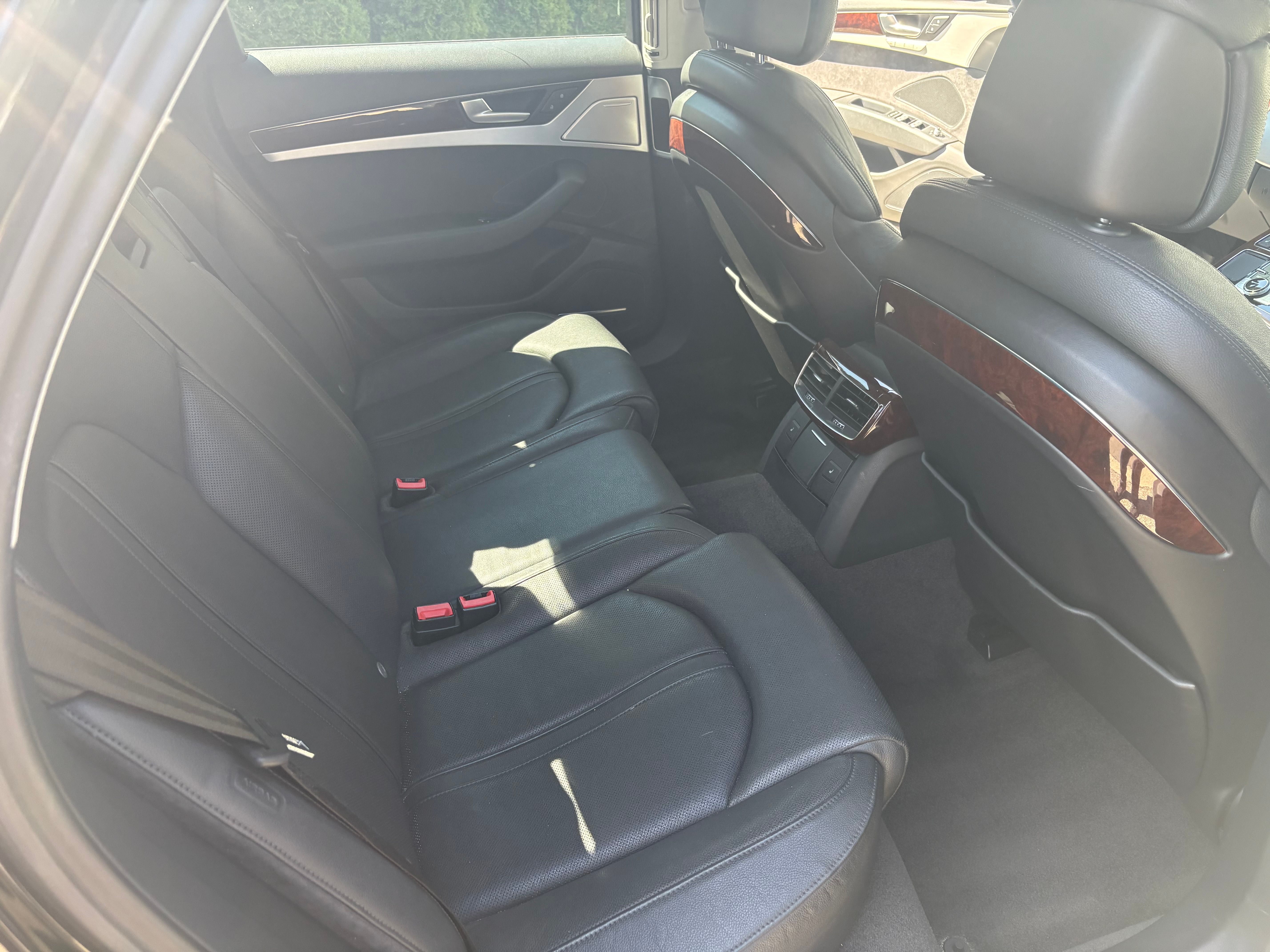 Used 2013 Audi A8 3.0T AWD/4WD image 10