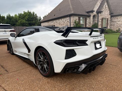 Used 2023 Chevrolet Corvette Stingray Convertible w/ 1LT image 2