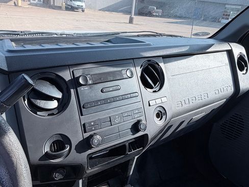 Used 2015 Ford F250 XL RWD image 15