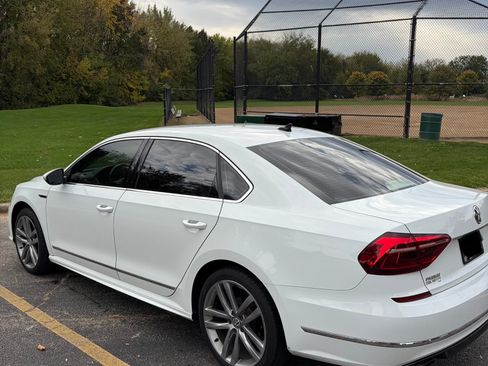 Used 2017 Volkswagen Passat 1.8T R-Line image 9