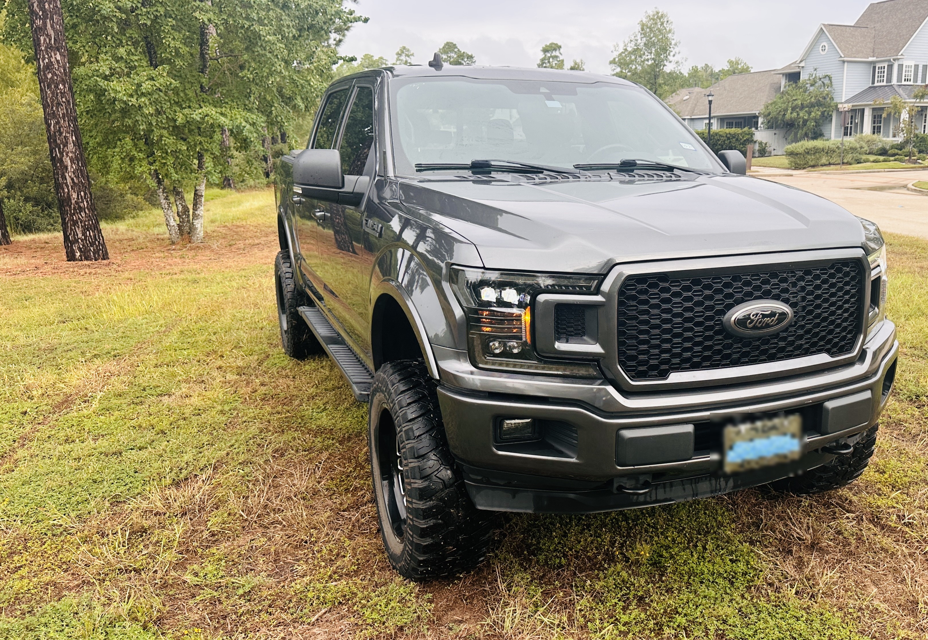 Used 2020 Ford F150 XLT w/ Equipment Group 302A Luxury AWD/4WD image 9
