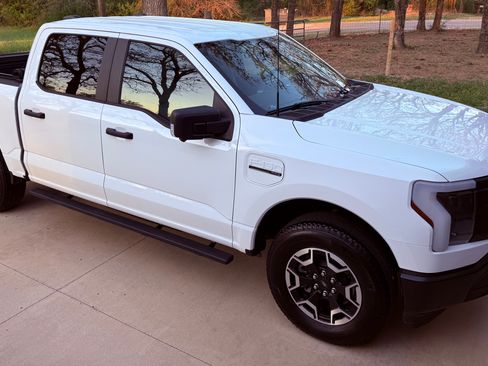 Used 2022 Ford F150 Lightning Pro w/ Tow Technology Package image 15