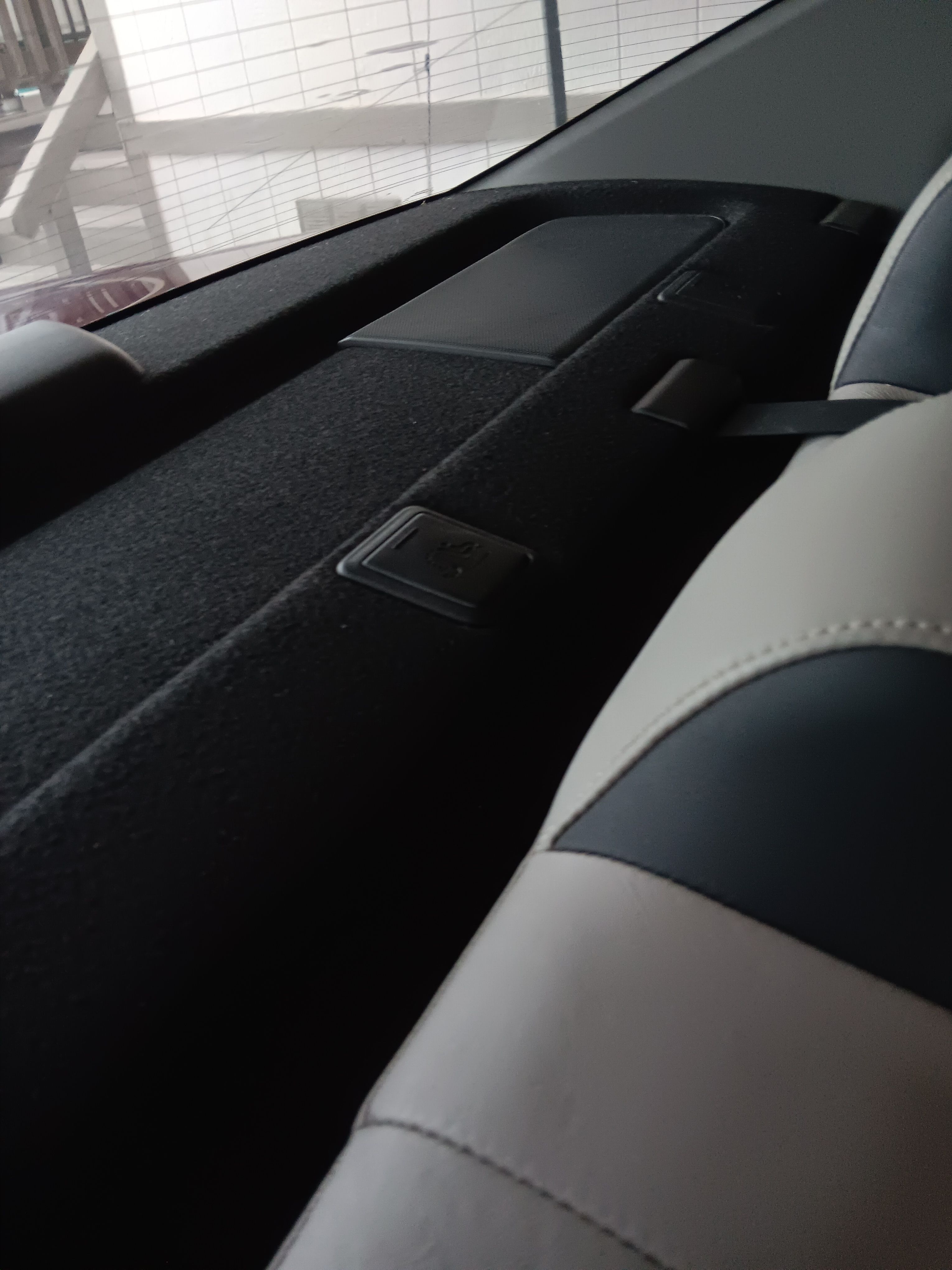 Used 2016 Toyota Camry XSE FWD image 18