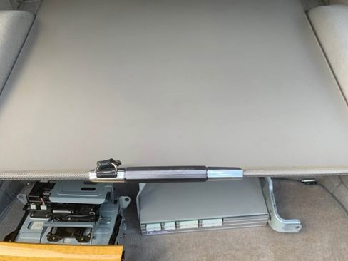 Used 2003 Lexus SC 430 Convertible image 9