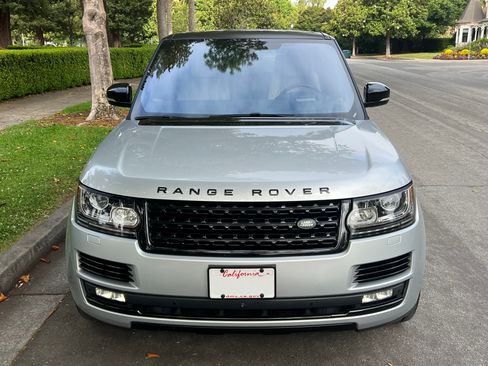 Used 2017 Land Rover Range Rover HSE AWD/4WD image 4