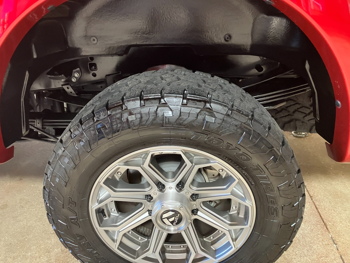 Used 2022 Ford F350 Lariat w/ Tremor Off-Road Package AWD/4WD image 4