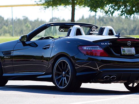 Used 2015 Mercedes-Benz SLK 55 AMG SLK 55 AMG Roadster 2D image 1