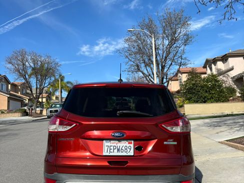 Used 2014 Ford Escape SE image 5