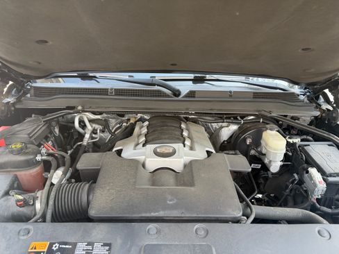 Used 2015 Cadillac Escalade ESV Platinum image 28